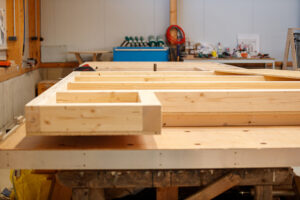 03_Beginn_Zusammenbau_Waende_20220309_JSpicselweb_1DX_0006